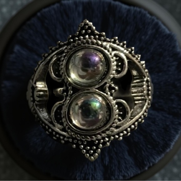 Elegant Silver Moonstone Ring Size 8.5 • Thumb Ring • Birth • June • Gift - Picture 4 of 8